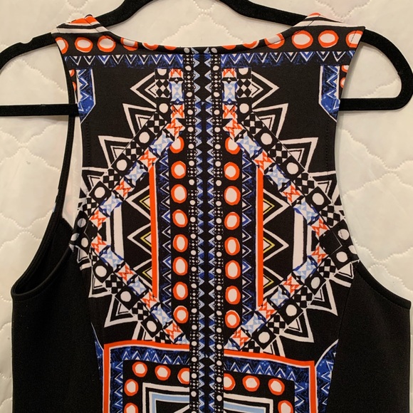 Sleeveless Event Dress - Picture 5 of 7